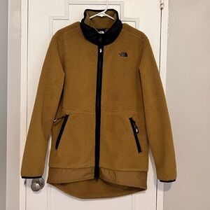 Like-new, insanely soft, The North Face fleece jacket